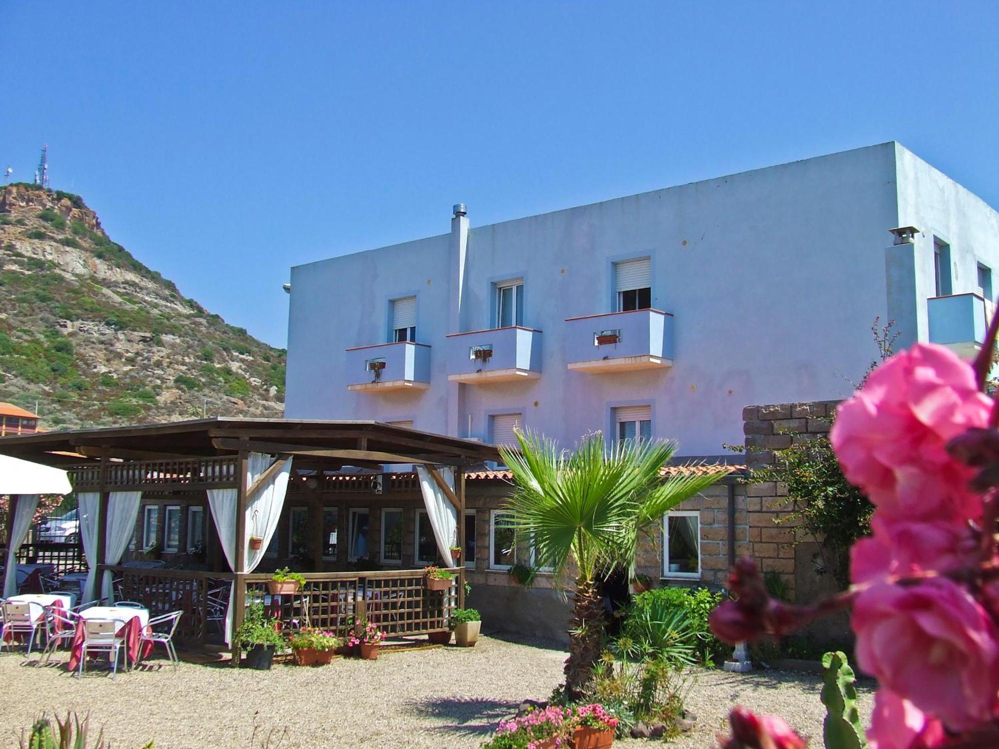 Hotel Miramare Bosa Marina Eksteriør bilde