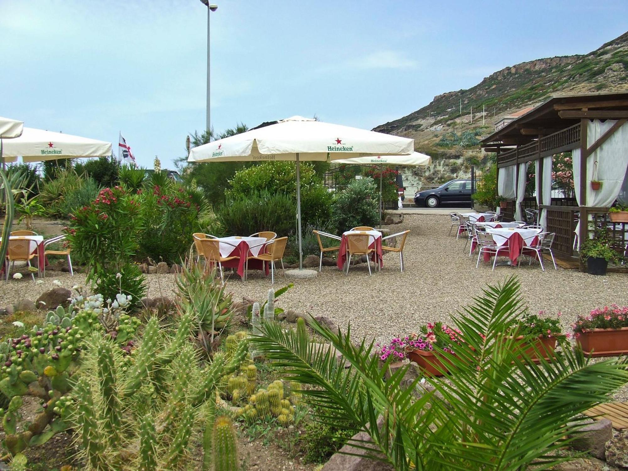 Hotel Miramare Bosa Marina Eksteriør bilde