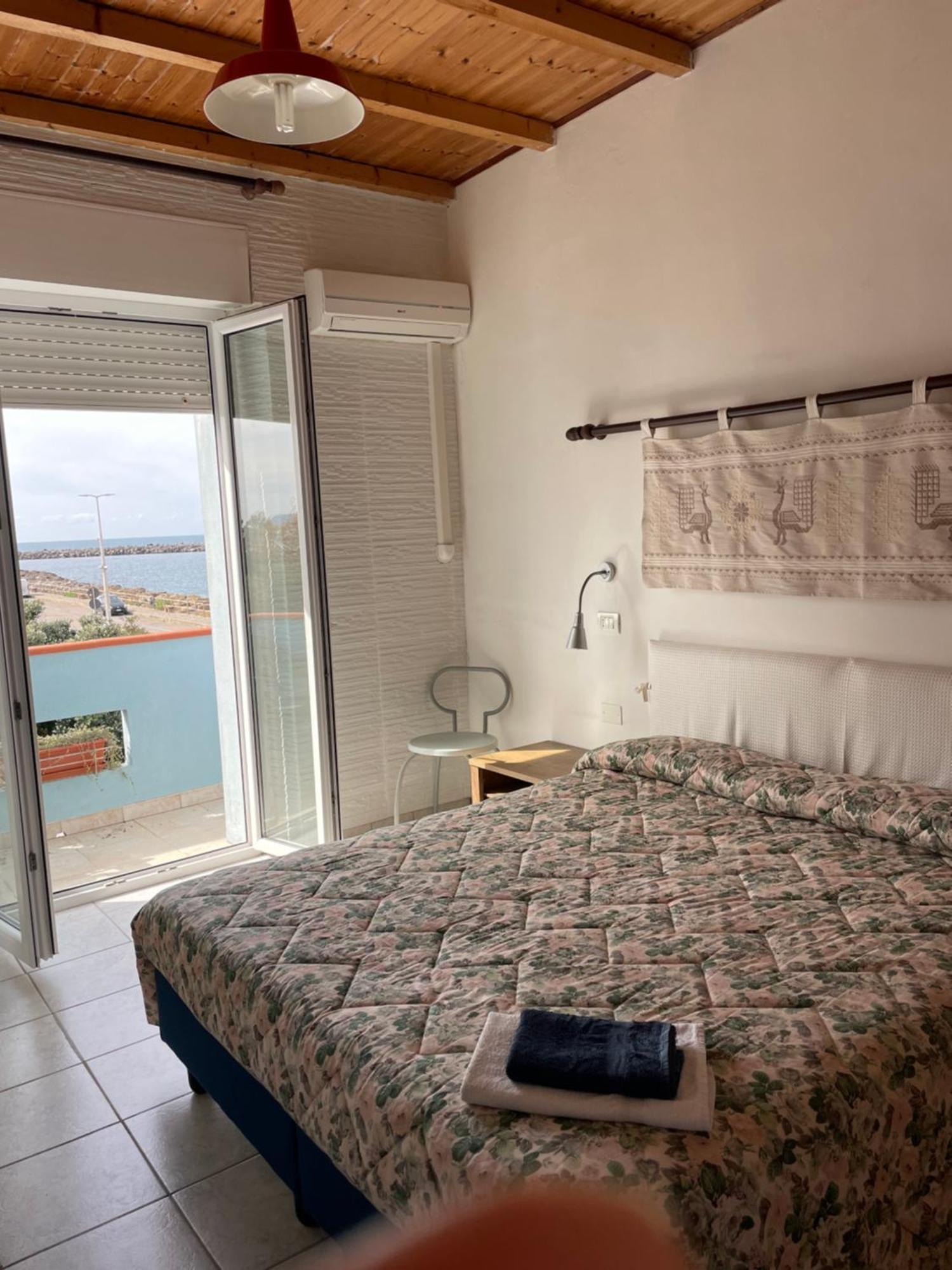 Hotel Miramare Bosa Marina Eksteriør bilde