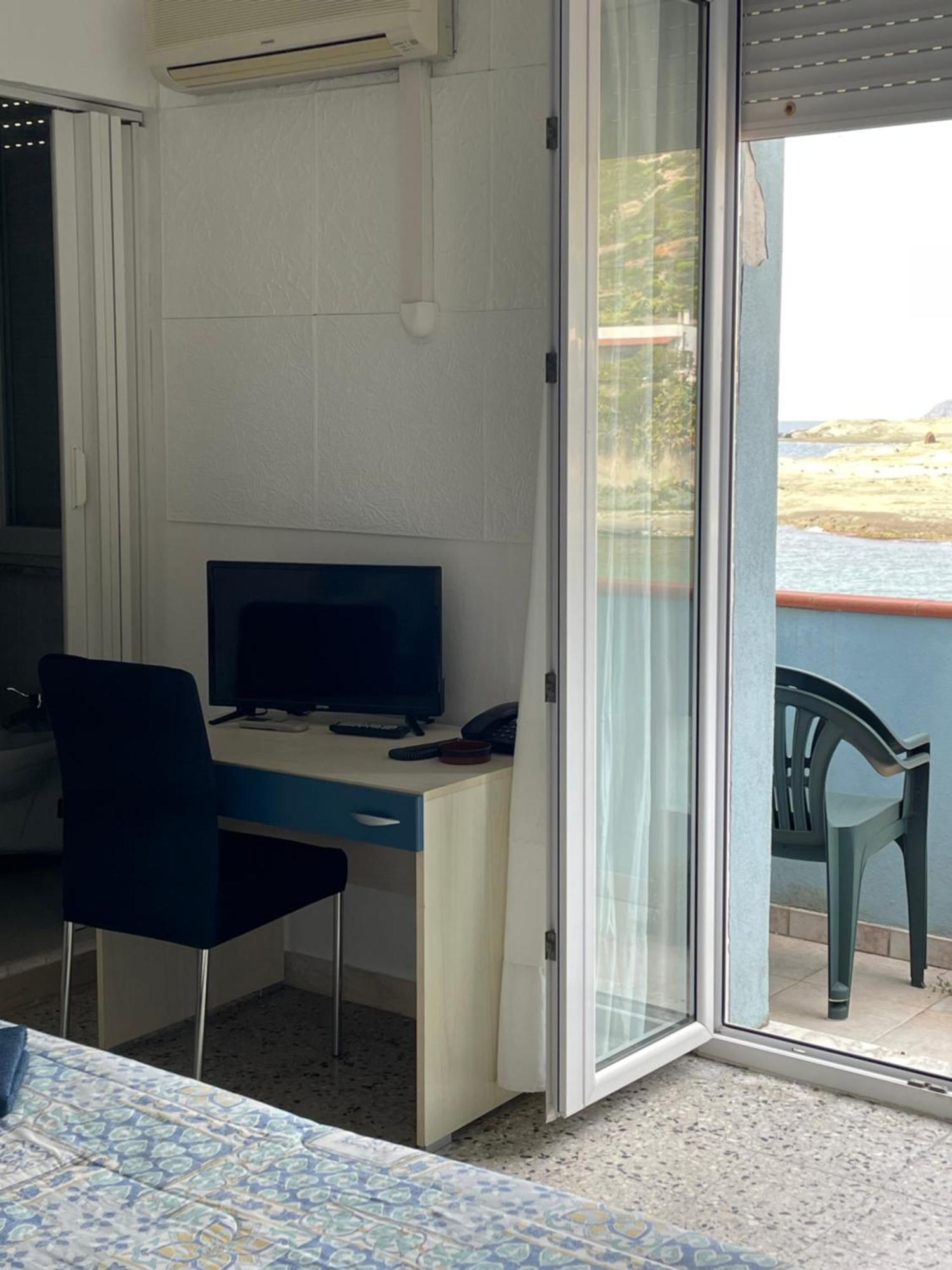 Hotel Miramare Bosa Marina Eksteriør bilde